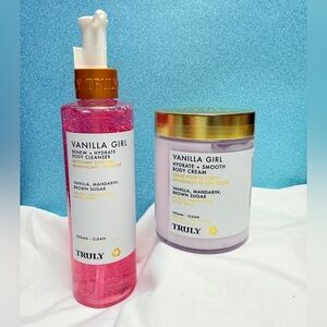 TRULY Vanilla Girl Hydrate Body Set - New